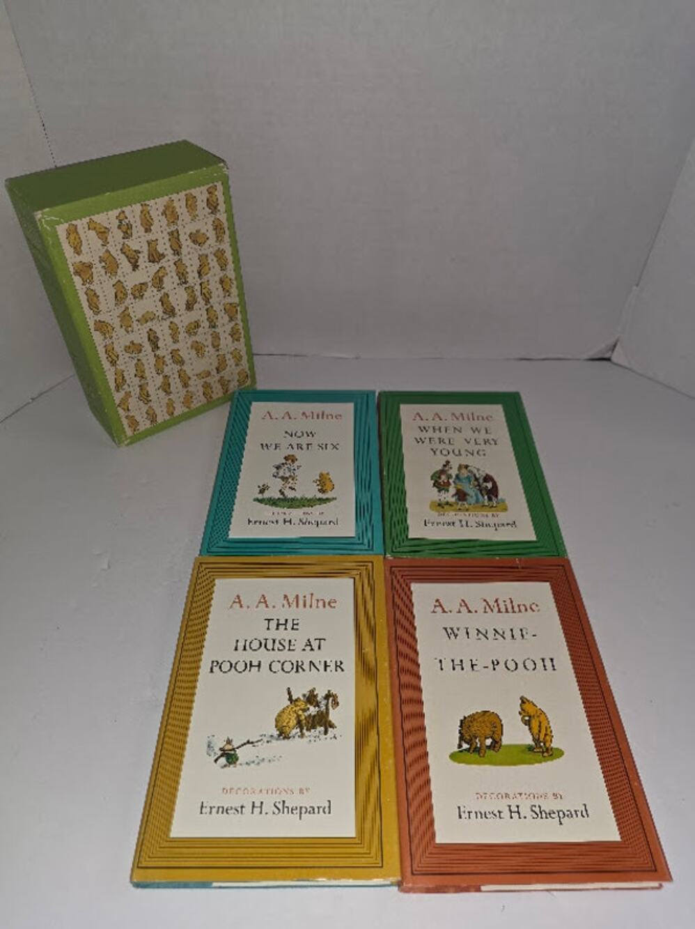 Vtg 1961 Winnie The Pooh - Pooh's Library Set 1-4 HC Cloth Box Set & Dust Jacket